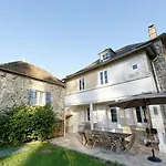 Villa Maison Du Passeur: 18th Century Charm With Garden And Pressagny l'Orgueilleux