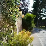 Maison Du Passeur: 18th Century Charm With Garden And *