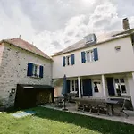 Maison Du Passeur: 18th Century Charm With Garden And *