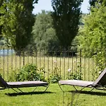 Maison Du Passeur: 18th Century Charm With Garden And Villa *