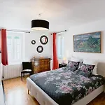 Maison Du Passeur: 18th Century Charm With Garden And *