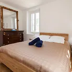 Villa Maison Du Passeur: 18th Century Charm With Garden And