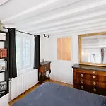 Villa Maison Du Passeur: 18th Century Charm With Garden And