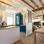 Villa Maison Du Passeur: 18th Century Charm With Garden And