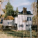Maison Du Passeur: 18th Century Charm With Garden And *