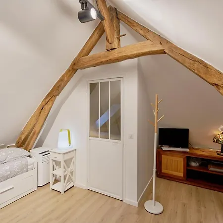 Villa Maison Du Passeur Du Xviii Siècle, Classée, Authenticité Et Confort Avec Jardin Et Spa, Proche Giverny, 1 Heure De Paris