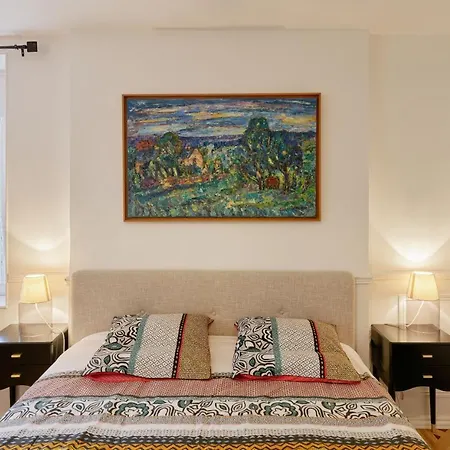 Maison Du Passeur: 18th Century Charm With Garden And Pressagny l'Orgueilleux