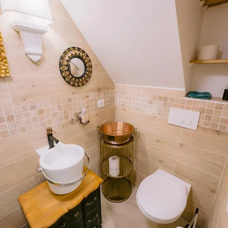 Maison Du Passeur Du Xviii Siecle, Classee, Authenticite Et Confort Avec Jardin En Option, Proche Giverny, 1 Heure De Paris *