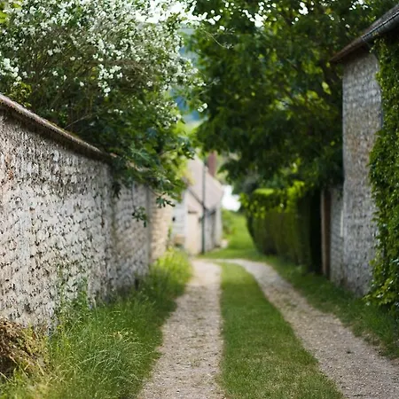 Maison Du Passeur Du Xviii Siècle, Classée, Authenticité Et Confort Avec Jardin Et Spa, Proche Giverny, 1 Heure De Paris Villa *