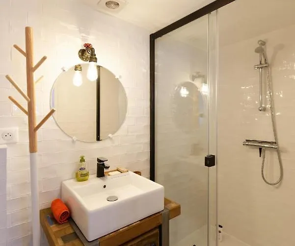 Maison Du Passeur Du Xviii Siecle, Classee, Authenticite Et Confort Avec Jardin En Option, Proche Giverny, 1 Heure De Paris Villa